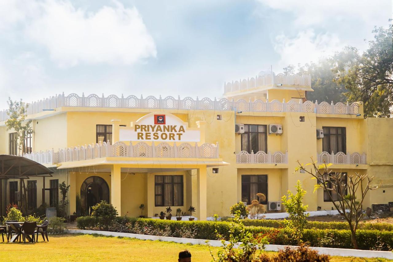 Priyanka Resort Khajurāho Екстериор снимка